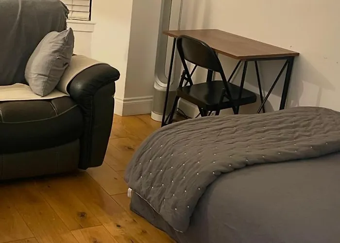 Top Floor West End Apartment - Partick, Glasgow